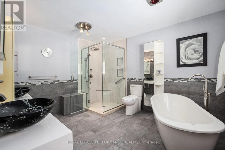 29524227/56-ipswich-terrace/morgans-grantsouth-march/ottawa/ontario/K2K2R3_16