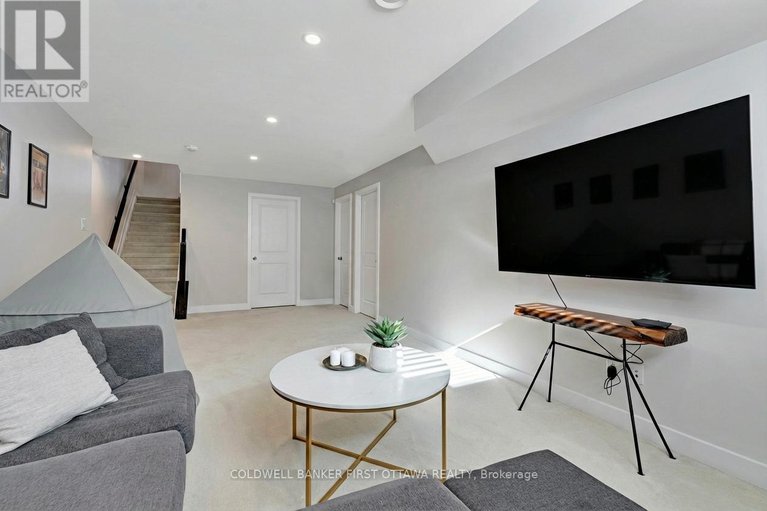 29352953/422-markdale-terrace/riverside-southgloucester-glen/ottawa/ontario/K4M0E2_34