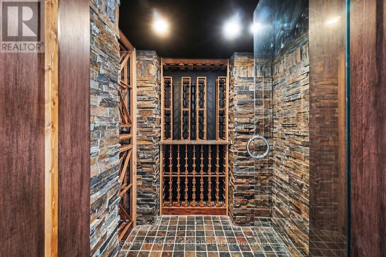 29379776/645-canary-street/navan/ottawa/ontario/K4B1H3_31