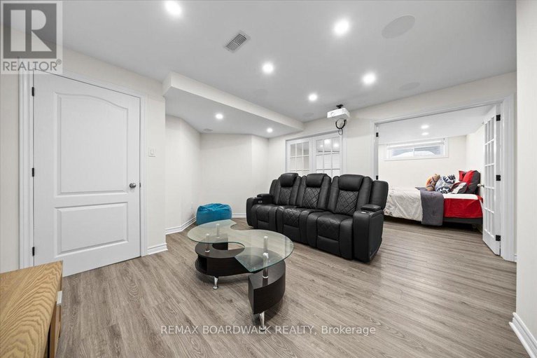 29431772/330-bobolink-ridge/emerald-meadowstrailwest/ottawa/ontario/K2V0B7_38