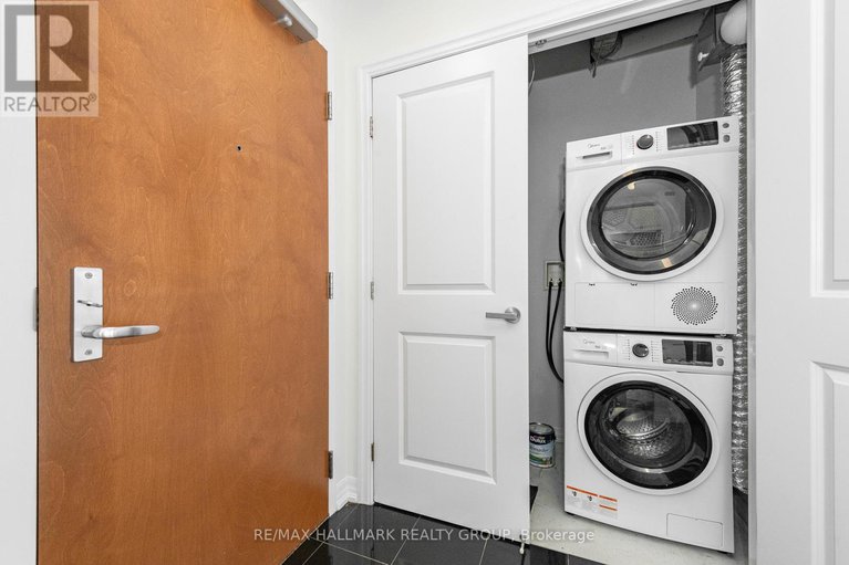 28537362/ph1-2702-242-rideau-street/sandy-hill/ottawa/ontario/K1N0B7_9