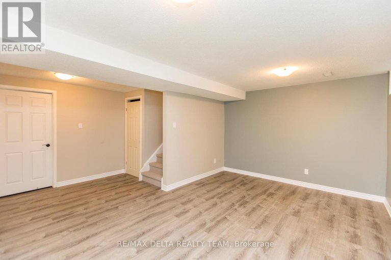 29517311/8-323-monica-crescent/bilberry-creekqueenswood-heights/ottawa/ontario/K1E3N6_43