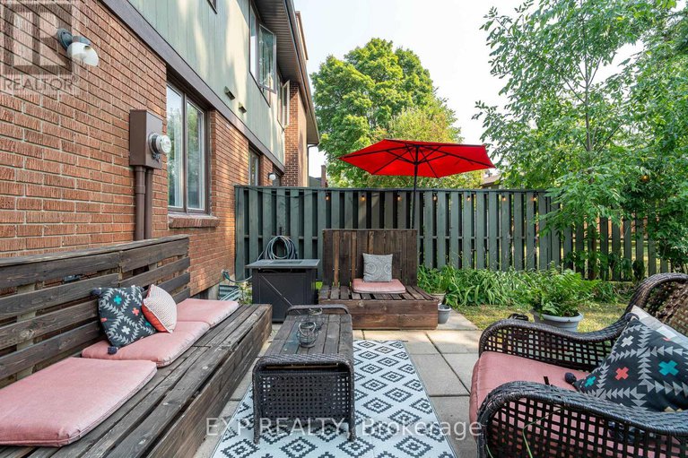 28924711/36-bethune-way/beaverbrook/ottawa/ontario/K2K1C3_35