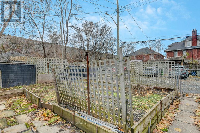 29153330/200-breezehill-avenue-n/hintonburg/ottawa/ontario/K1Y2H9_30