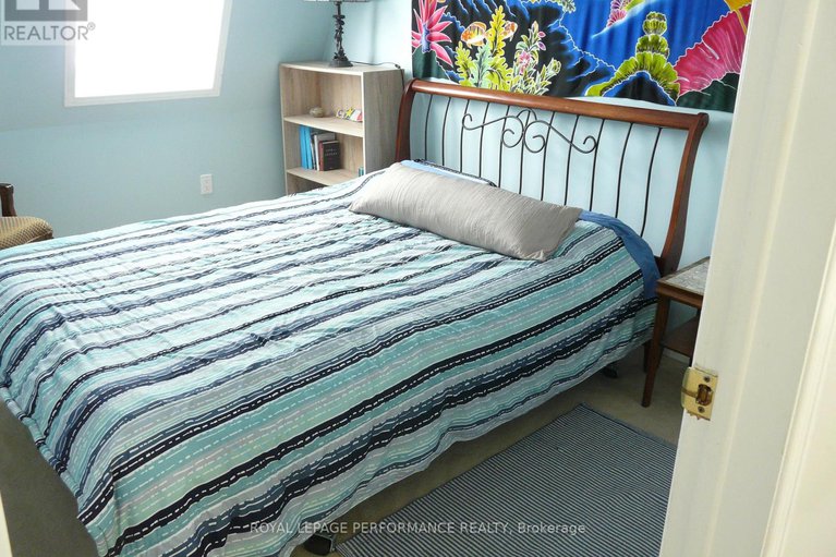 28923517/1473-waltham-street/sawmill-creektimbermill/ottawa/ontario/K1T2T5_22
