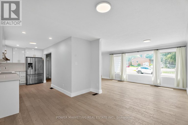 28666860/9-epworth-avenue/meadowlandsst-claire-gardens/ottawa/ontario/K2G2L4_11