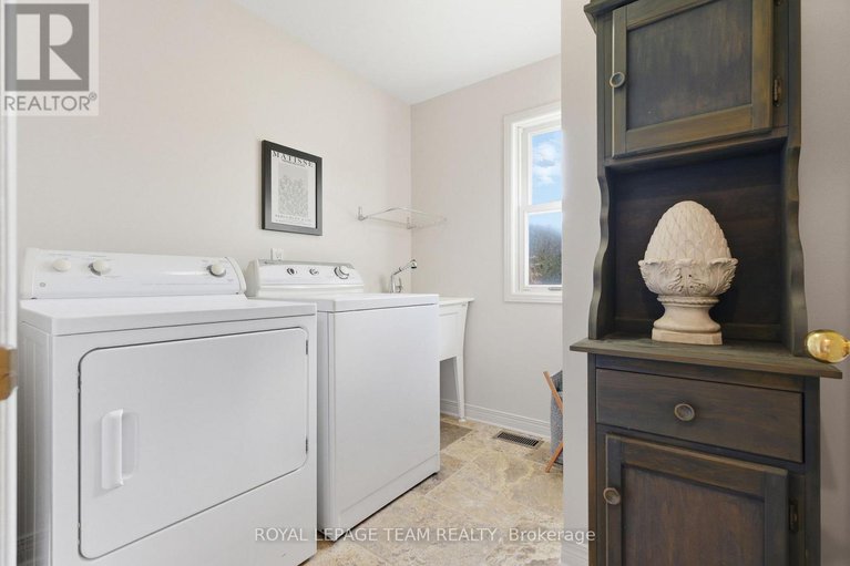 29036869/1102-cindy-hill-crescent/manotick-long-island-nicholls-island/ottawa/ontario/K4M1E8_28