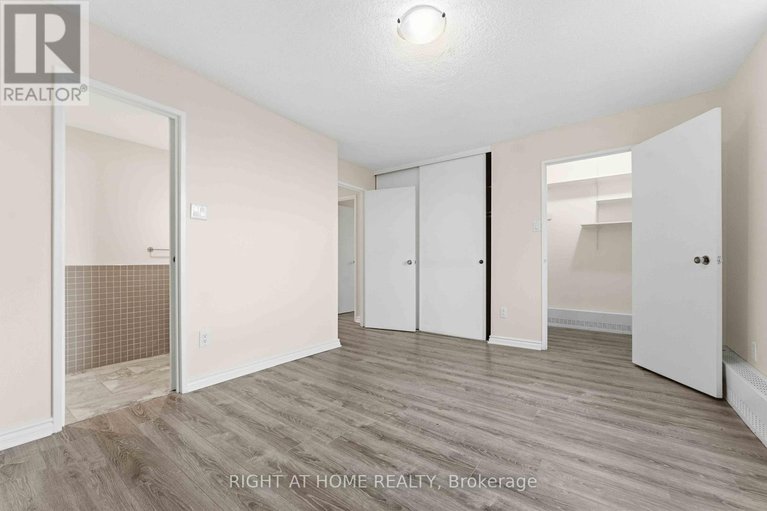 29249708/311-665-bathgate-drive/carson-meadows/ottawa/ontario/K1K3Y4_17