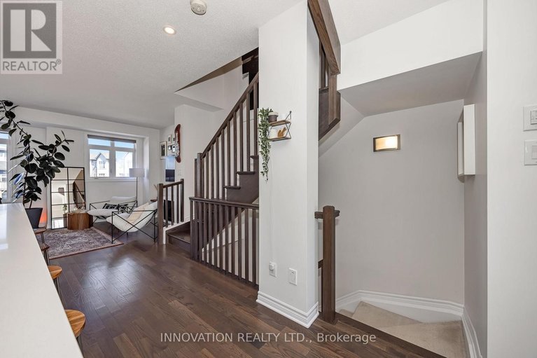 29581806/46-barn-swallow-private-s/riverside-southgloucester-glen/ottawa/ontario/K4M0H5_10