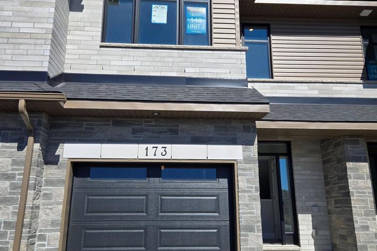 28894367/173-craig-duncan-terrace/stittsville-south/ottawa/ontario/K2S3C4_1
