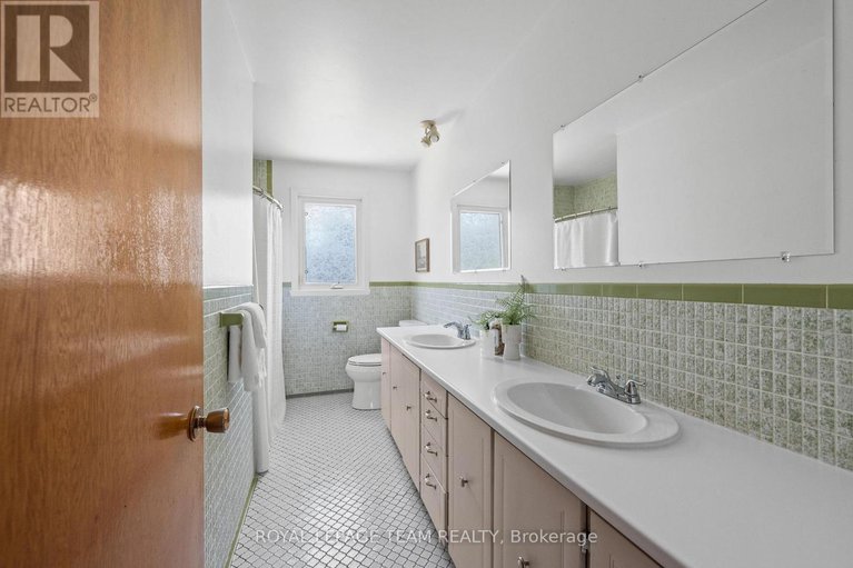 28889906/1640-century-road-e/manotick-south-to-roger-stevens/ottawa/ontario/K0A2E0_34