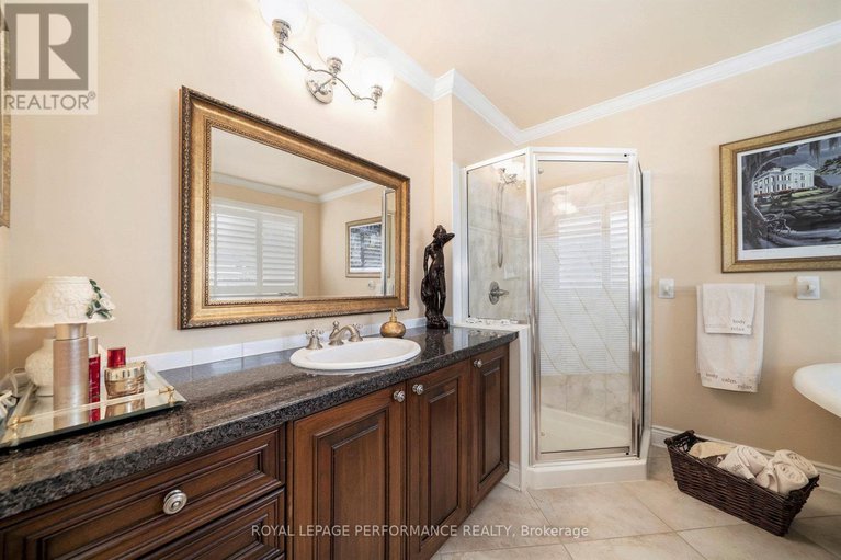 28759789/21-berry-glen-street/strandherd/ottawa/ontario/K2G7A5_19
