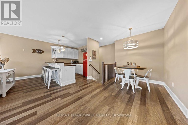 29211035/2440-emmett-road/cumberland-west/ottawa/ontario/K4C1S1_20