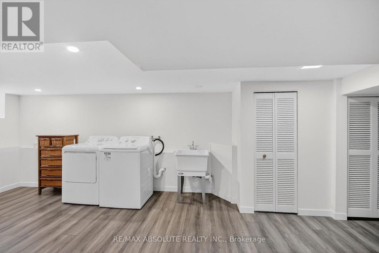 29171817/147-longpre-street/vanier/ottawa/ontario/K1L7J5_36