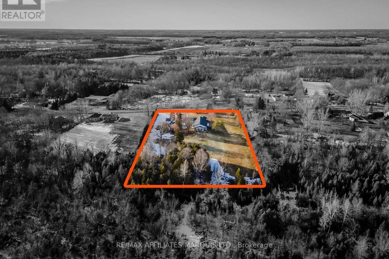 29466864/18824-glen-road/south-glengarry-charlottenburgh-twp/south-glengarry/ontario/K0C2J0_47