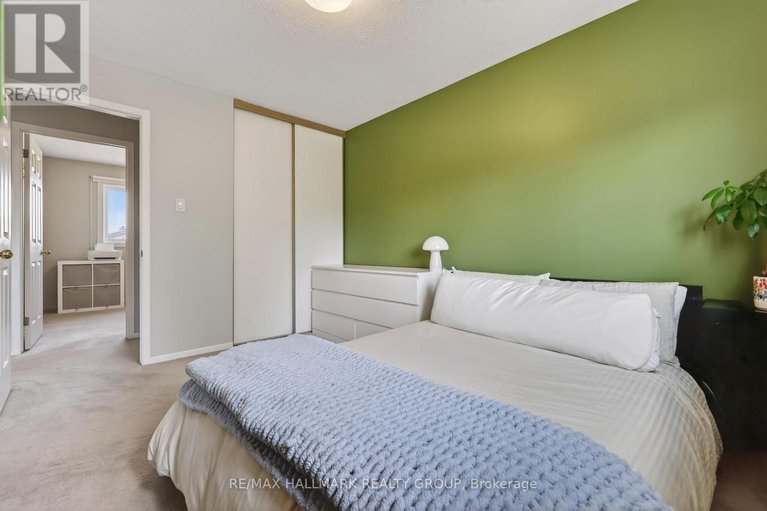 29649861/79-dossetter-way/hunt-club-park/ottawa/ontario/K1G4S7_27