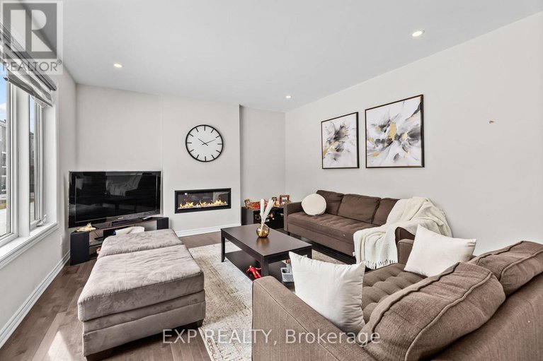 28441060/229-appalachian-circle/half-moon-bay/ottawa/ontario/K2J6X4_8