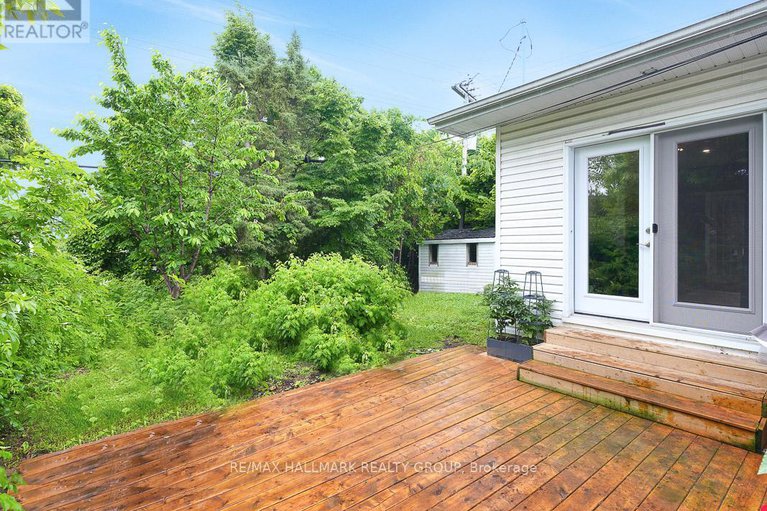 28460164/31-hilliard-avenue/city-viewskylinefisher-heightsparkwood-hills/ottawa/ontario/K2E6B9_40