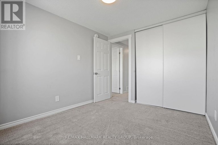 29632598/504-canotia-place/fallingbrookpineridge/ottawa/ontario/K4A2J3_31