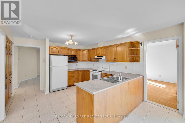 28995965/1396-larose-avenue/carlington/ottawa/ontario/K1Z7X7_10