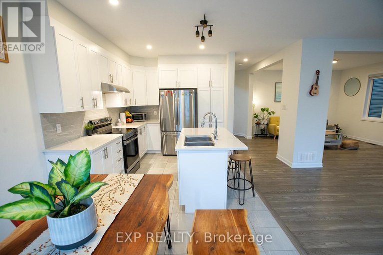 29187659/137-maynooth-court/half-moon-bay/ottawa/ontario/K2J6Y4_10