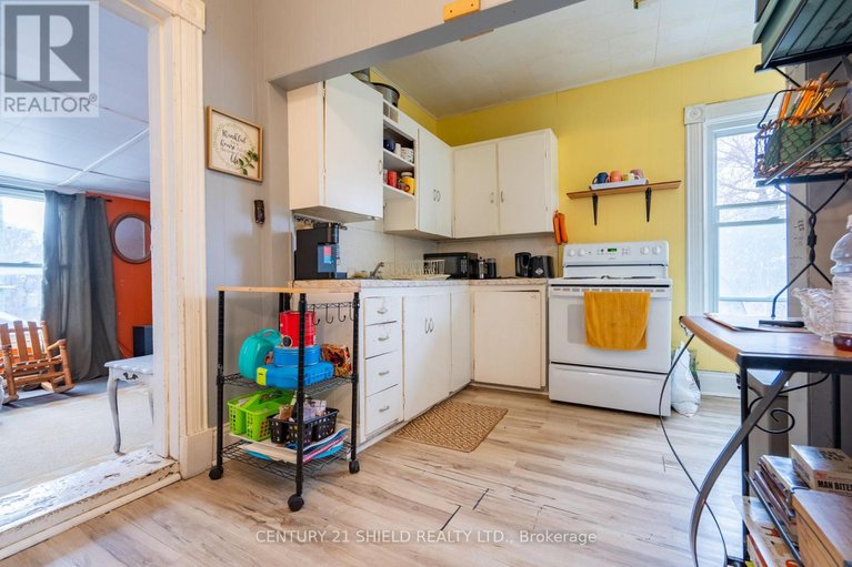 29460583/274-bishop-street-n/alexandria/north-glengarry/ontario/K0C1A0_18