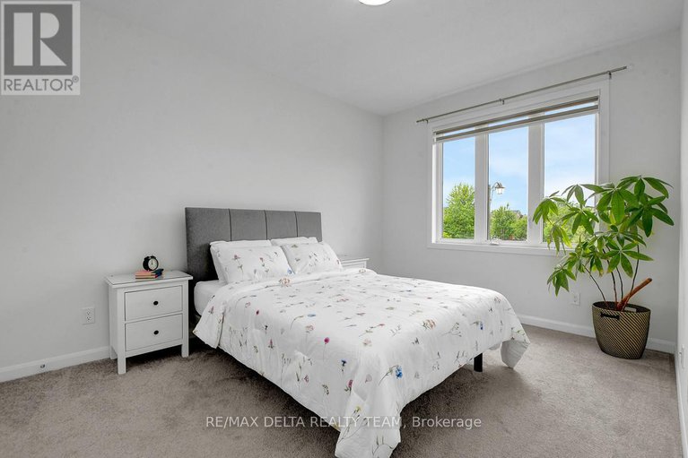 28745097/370-aquaview-drive/avalon-east/ottawa/ontario/K4A5K5_21