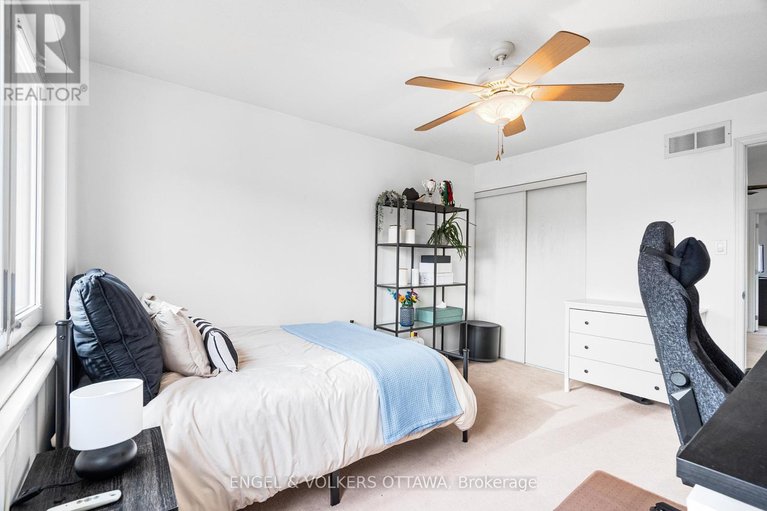 29548998/293-silbrass-private/stonebridge/ottawa/ontario/K2J5M6_26