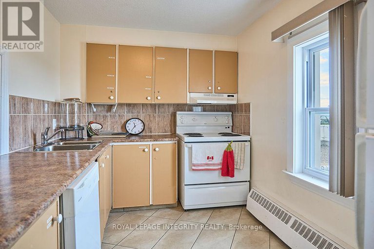 28644742/604-20-chesterton-drive/rideau-shore/ottawa/ontario/K2E6Z7_29