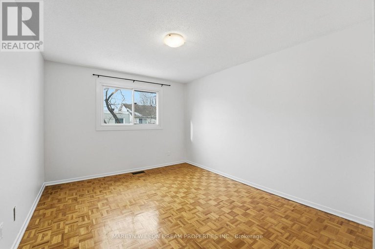 29176500/54-403-miranda-private/carson-meadows/ottawa/ontario/K1K3Y2_19