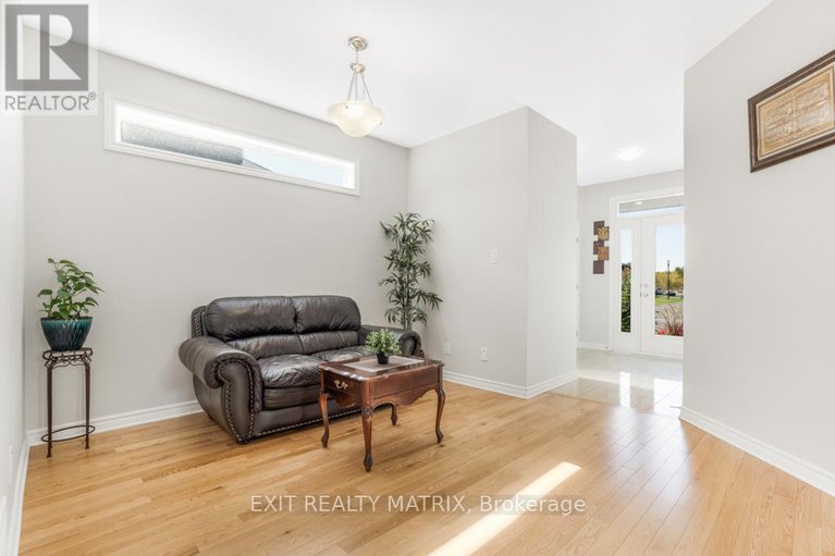 29048672/764-namur-street/embrun/russell/ontario/K0A1W0_10