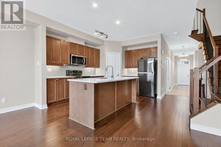 29671422/765-dearborn-private/blossom-parkkemp-parkfindlay-creek/ottawa/ontario/K1T0W3_9