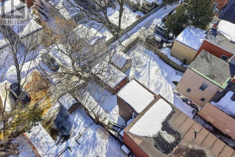 29465873/28-lewis-street/ottawa-centregolden-triangle/ottawa/ontario/K2P0S3_17