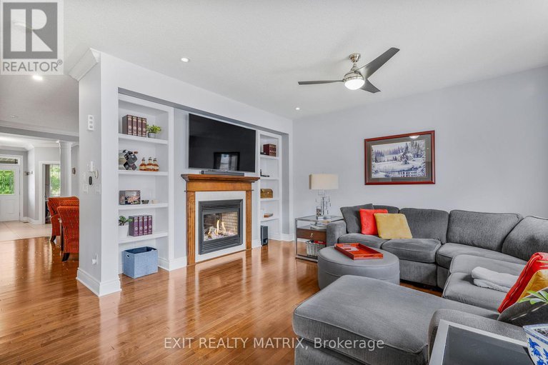 28788160/352-oakcrest-way/avalon-east/ottawa/ontario/K4A0S5_13