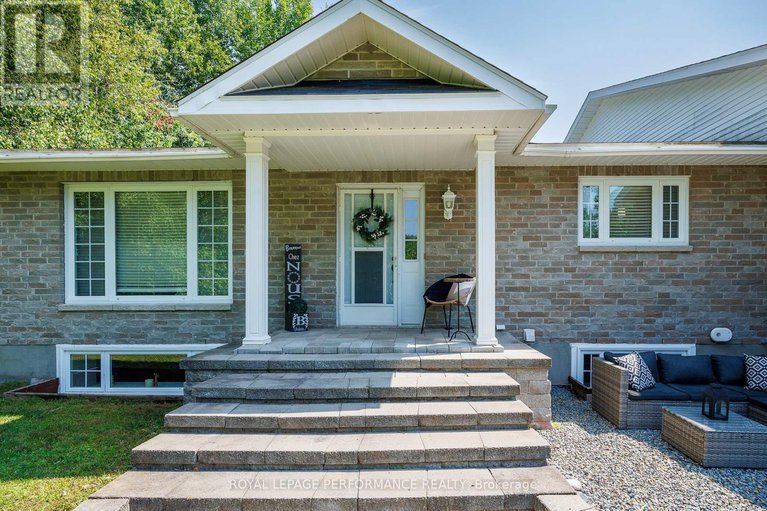 28678850/4937-canaan-road/clarencerockland-twp/clarence-rockland/ontario/K0A2A0_1