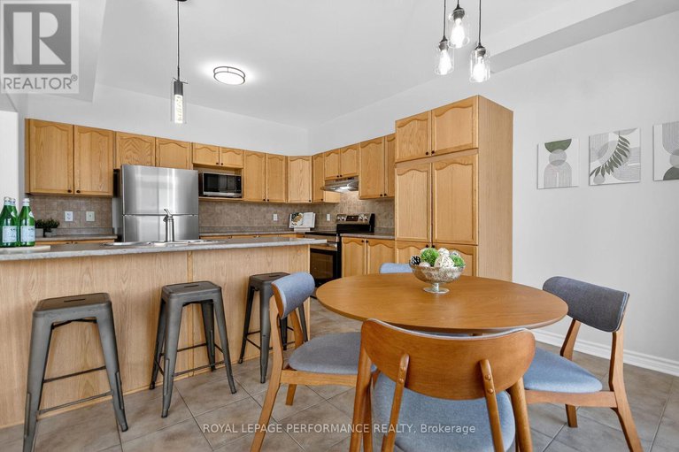 29164946/1910-schroeder-crescent/springridgeeast-village/ottawa/ontario/K4A4P8_18