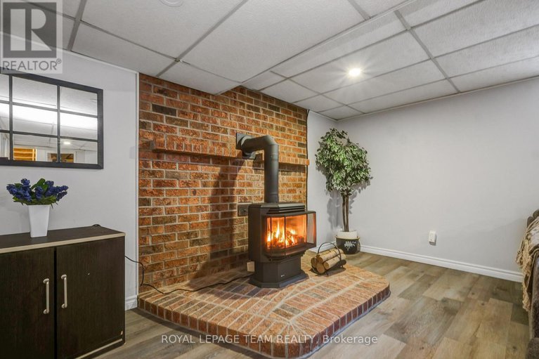 29401092/13025-mackenzie-road/south-dundas-williamsburgh-twp/south-dundas/ontario/K0C1H0_30