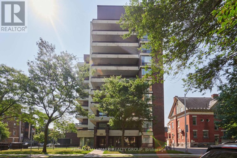 28666864/9a-400-laurier-avenue-e/sandy-hill/ottawa/ontario/K1N8Y2_2
