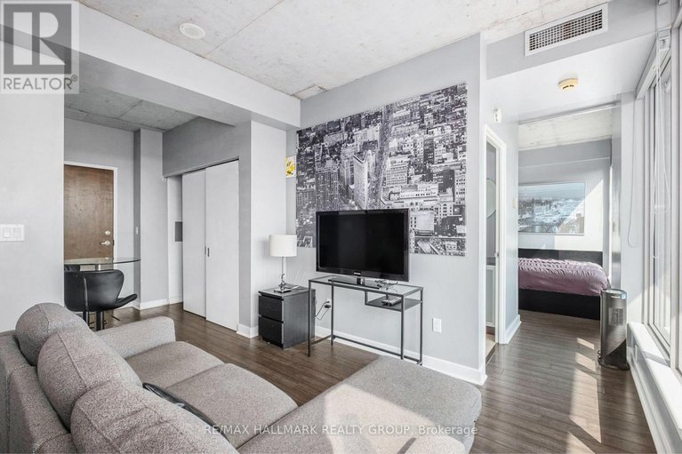 28710220/805-383-cumberland-street/lower-townbyward-market/ottawa/ontario/K1N1J7_8