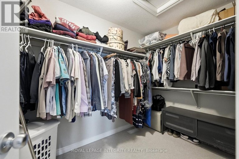 29671638/208-mountain-sorrel-way/avalon-west/ottawa/ontario/K4A1H2_22