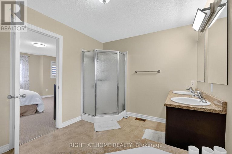 28972489/380-quartz-avenue-n/town-of-rockland/clarence-rockland/ontario/K4K0C7_26
