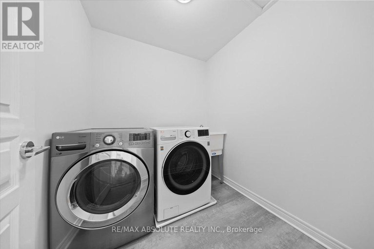 28502090/142-lees-avenue/ottawa-east/ottawa/ontario/K1S0C3_29