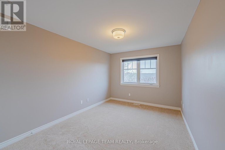 28252866/768-cedar-creek-drive/blossom-parkkemp-parkfindlay-creek/ottawa/ontario/K1T0B2_42