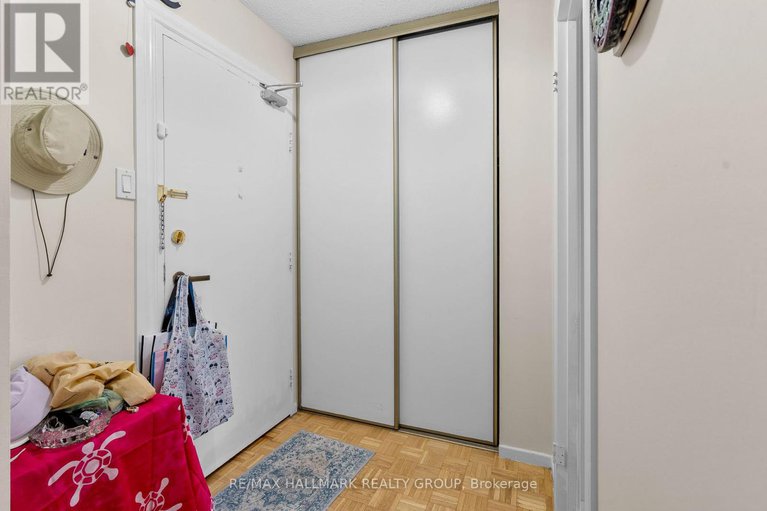 28759987/806-265-poulin-avenue/britannia/ottawa/ontario/K2B7Y8_4