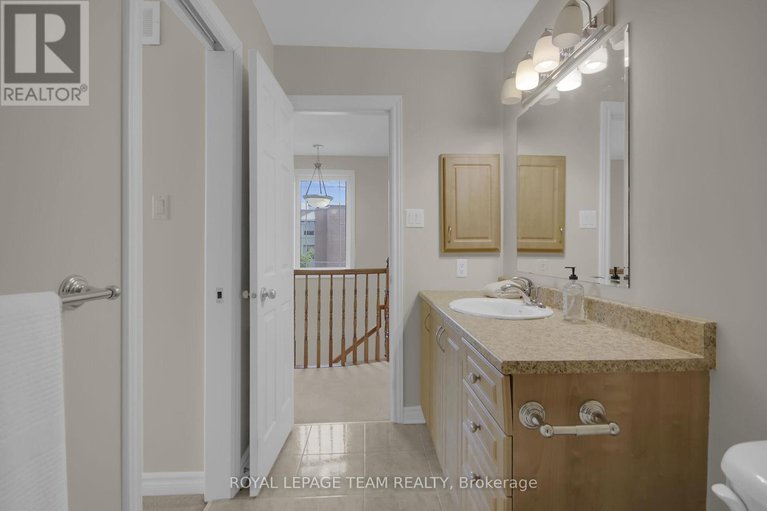 28352724/128a-centrepointe-drive/centrepointe/ottawa/ontario/K2G6B1_36