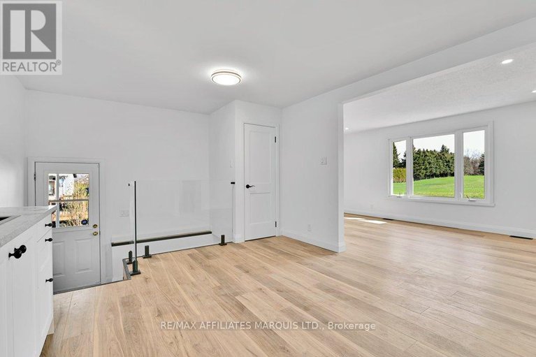 28278854/2140-valley-street/moose-creek/north-stormont/ontario/K0C1W0_8