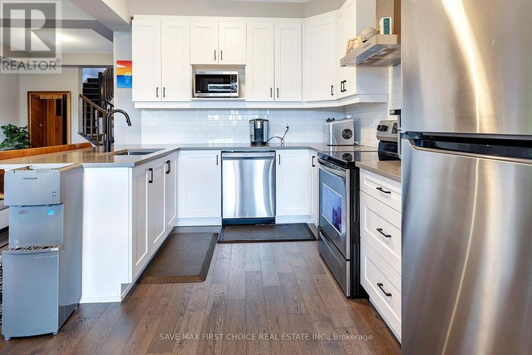 28857889/2070-winsome-terrace/fallingbrookgardenway-south/ottawa/ontario/K4A5M9_3