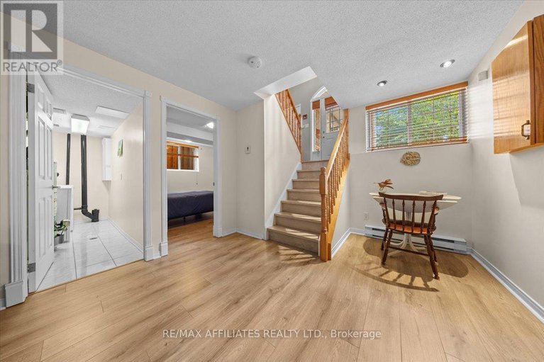 28623558/1694-toulouse-crescent/orleanssunridge/ottawa/ontario/K1C6K3_25
