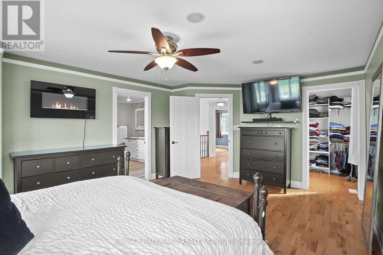 29034872/115-pigeon-street/town-of-rockland/clarence-rockland/ontario/K4K1J8_29