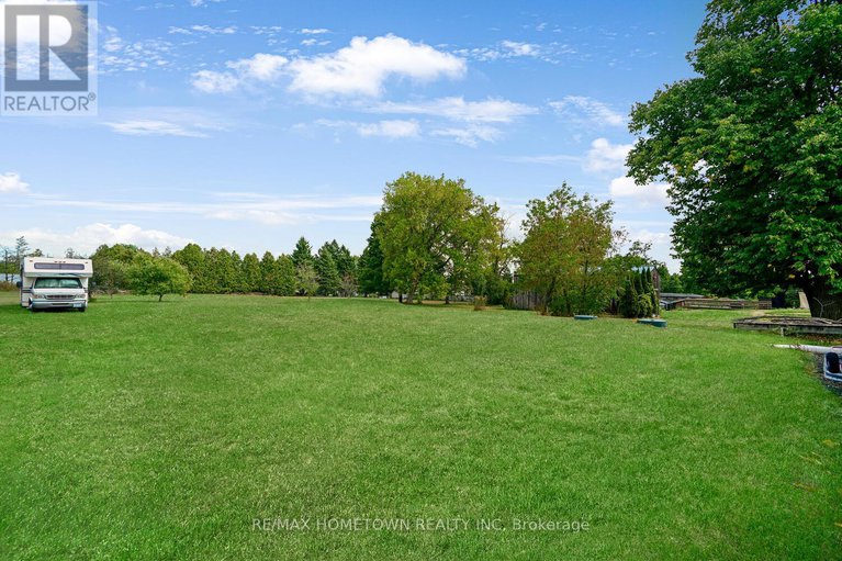 29152259/9-and-7-richmond-street/augusta-twp/augusta/ontario/K0E1P0_37